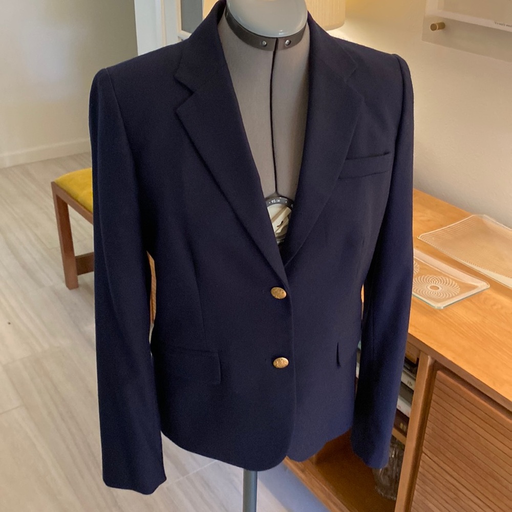 Women’s navy blue blazer